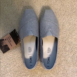 Toms-NWT women’s size 6